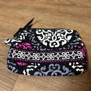 Vera Bradley Canterberry Magenta Medallion Cosmetic Case - EUC